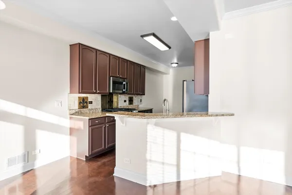 $400,000 | 1265 Tamarack Drive, Bartlett, IL 60103