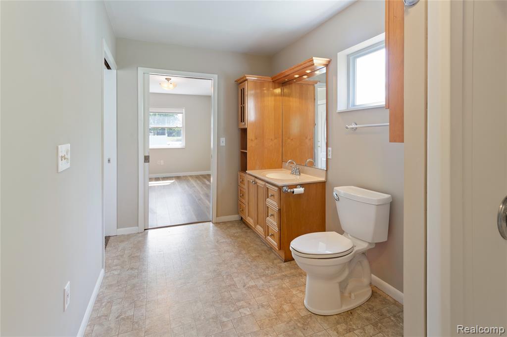 113 West Polly Street Perry, MI 48872 - Photo 12 of 45