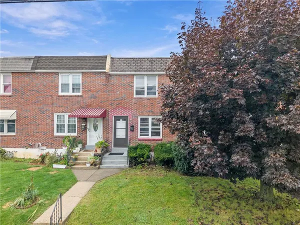 $2,300 | 810 South 10th Street, Allentown, PA 18103