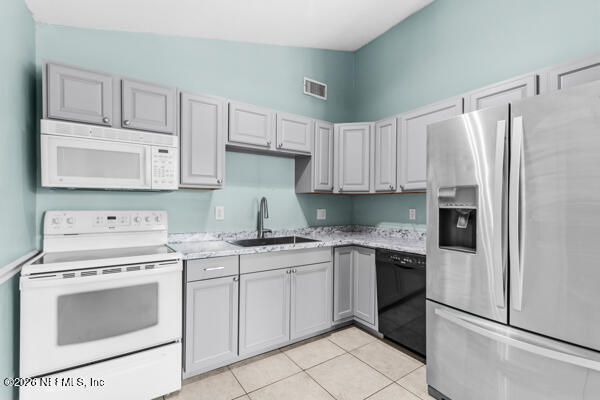 175 Seminole Road Atlantic Beach, FL 32233 - Photo 8 of 21 Updated Kitchen