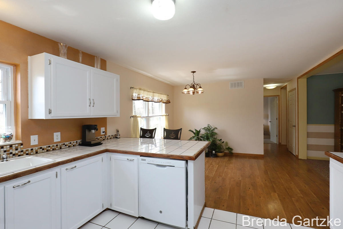 12525 Belding Road Belding, MI 48809 - Photo 13 of 39 IMG_8405