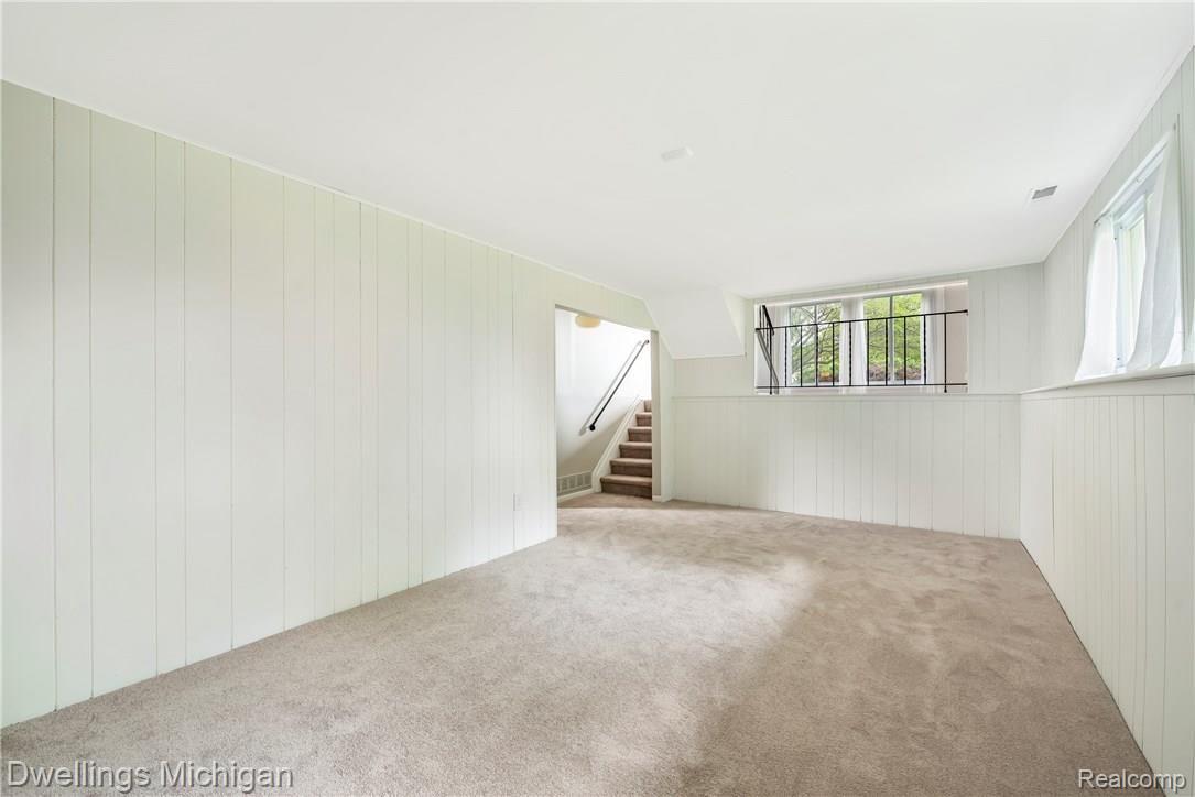 42044 Saltz Road Canton, MI 48187 - Photo 14 of 19 42044-Saltz-rd-Canton-mi-48187-windowstill-28.jpg
