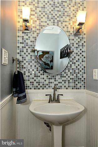 140 Little Quarry Road Gaithersburg, MD 20878 - Photo 12 of 30 Bath