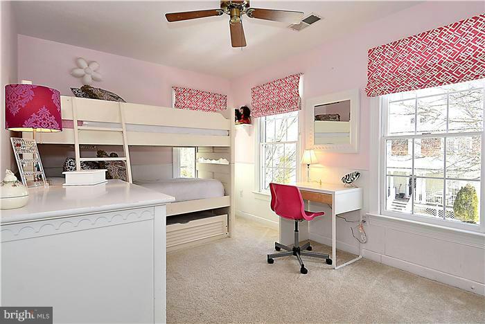 140 Little Quarry Road Gaithersburg, MD 20878 - Photo 17 of 30 Bedroom