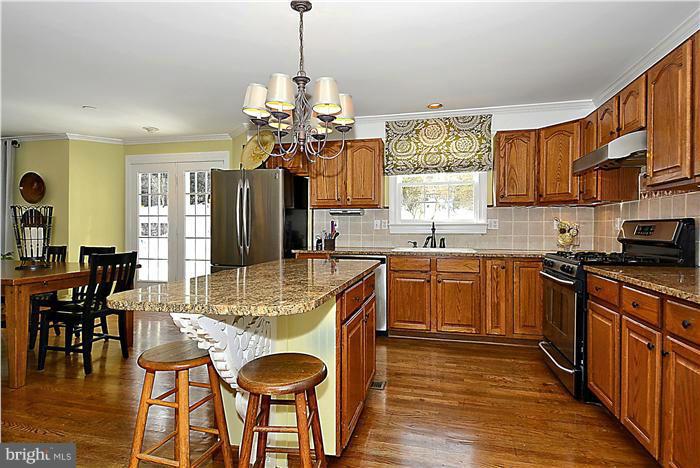140 Little Quarry Road Gaithersburg, MD 20878 - Photo 6 of 30 Kitchen