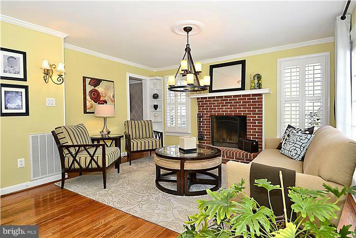 140 Little Quarry Road Gaithersburg, MD 20878 - Photo 10 of 30 Family Room