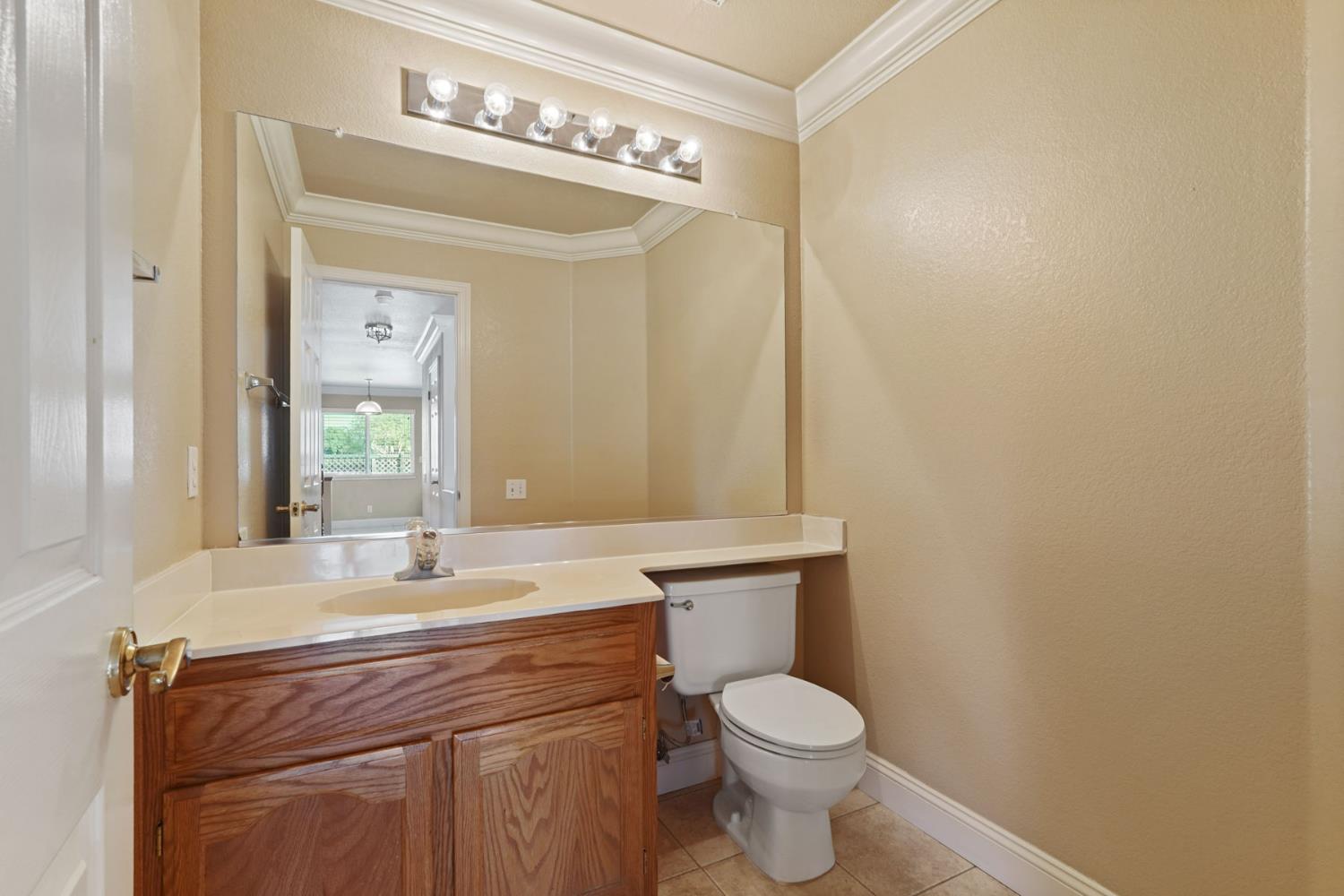 1813 Mark Mead Lane Modesto, CA 95356 - Photo 14 of 36