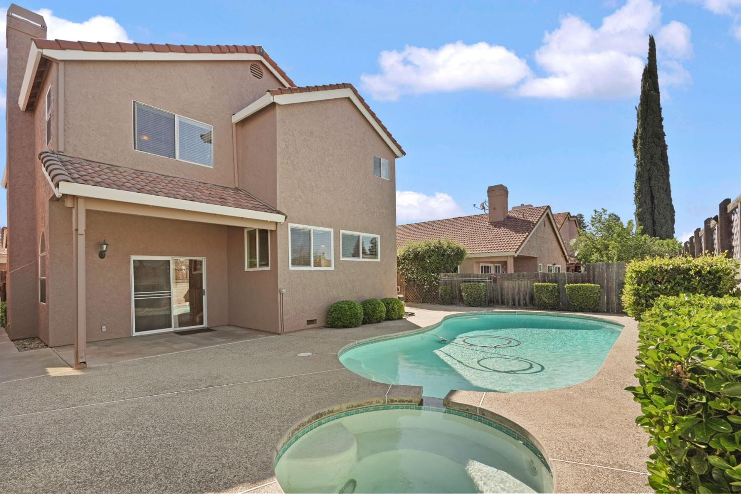 1813 Mark Mead Lane Modesto, CA 95356 - Photo 32 of 36