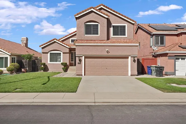 $555,000 | 1813 Mark Mead Lane, Modesto, CA 95356