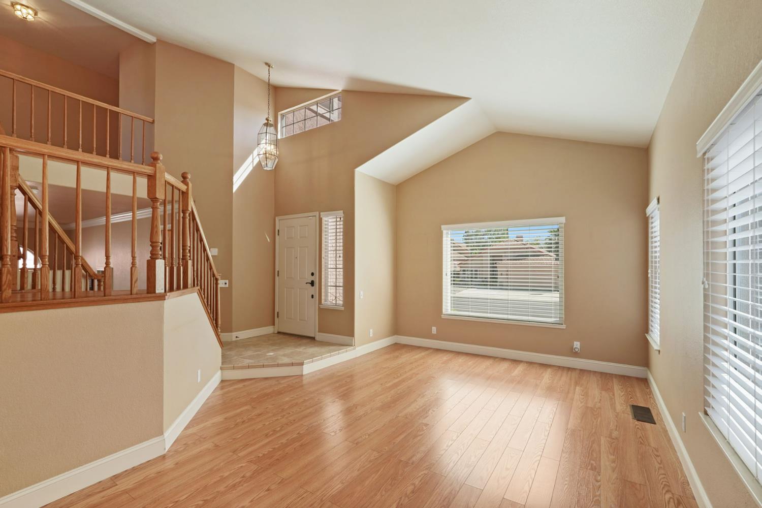 1813 Mark Mead Lane Modesto, CA 95356 - Photo 6 of 36