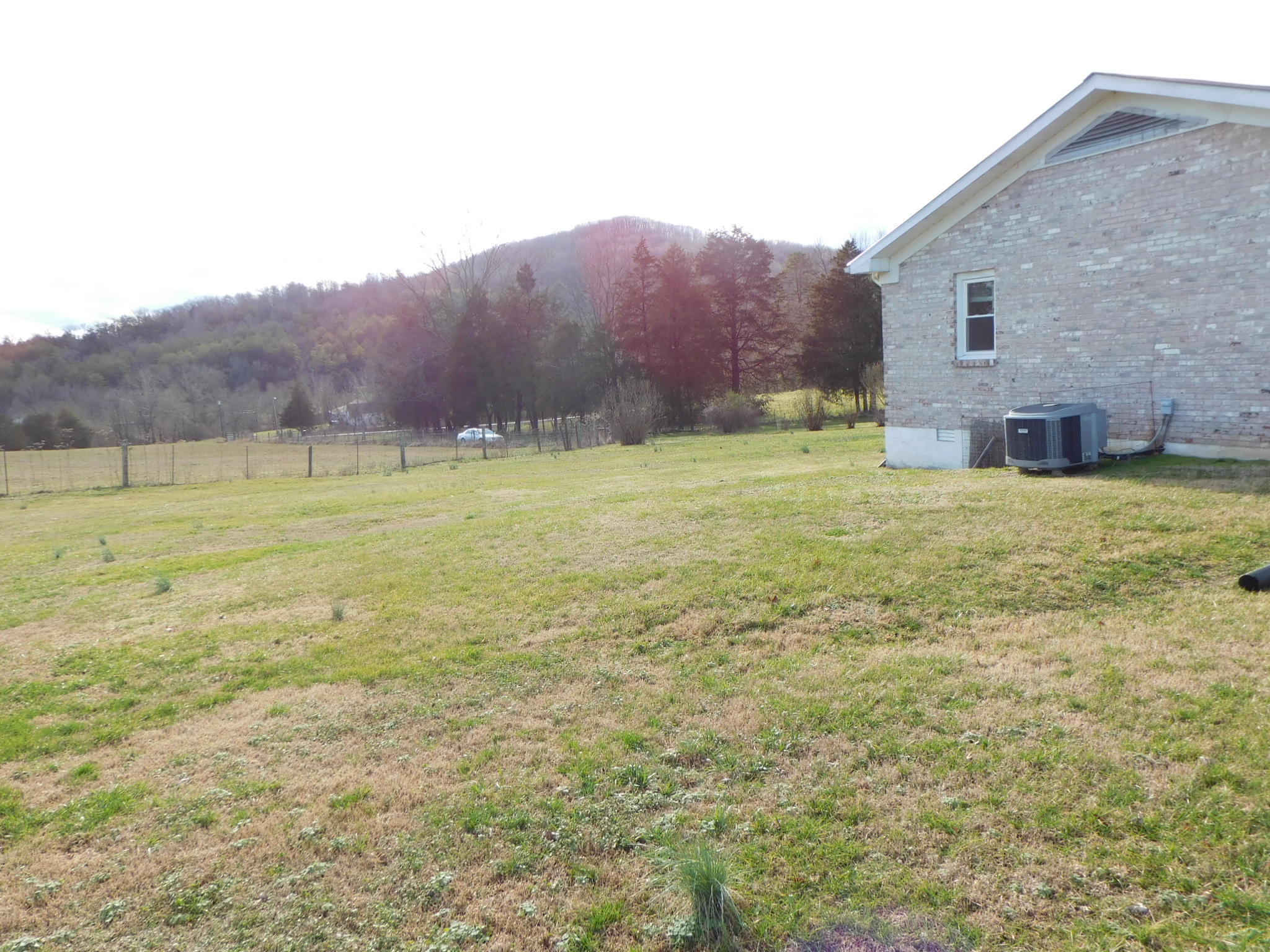 280 Gene Gray Road Monticello, KY 42633 - Photo 10 of 71 DSCI0396