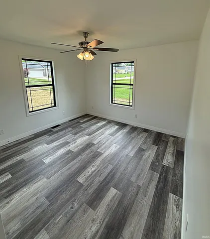 $290,000 | 1405 Rosewood Drive, Washington, IN 47501