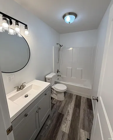 $290,000 | 1405 Rosewood Drive, Washington, IN 47501