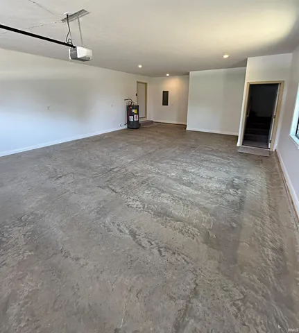 $290,000 | 1405 Rosewood Drive, Washington, IN 47501