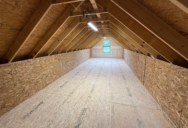 $290,000 | 1405 Rosewood Drive, Washington, IN 47501