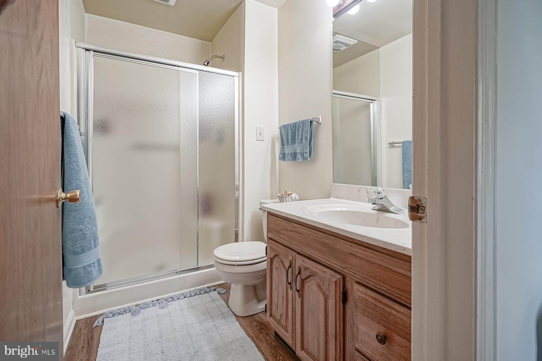 91 Rutgers Road Pennsville, NJ 08070 - Photo 15 of 41 Primary bedroom--full bath