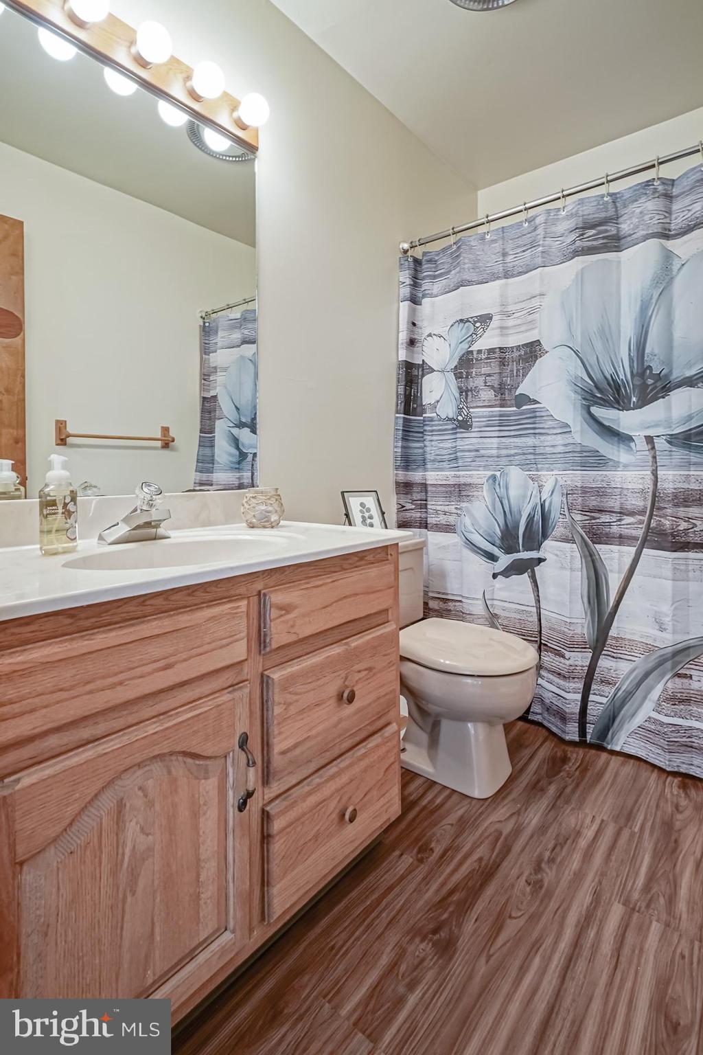 91 Rutgers Road Pennsville, NJ 08070 - Photo 19 of 41 Good size bath