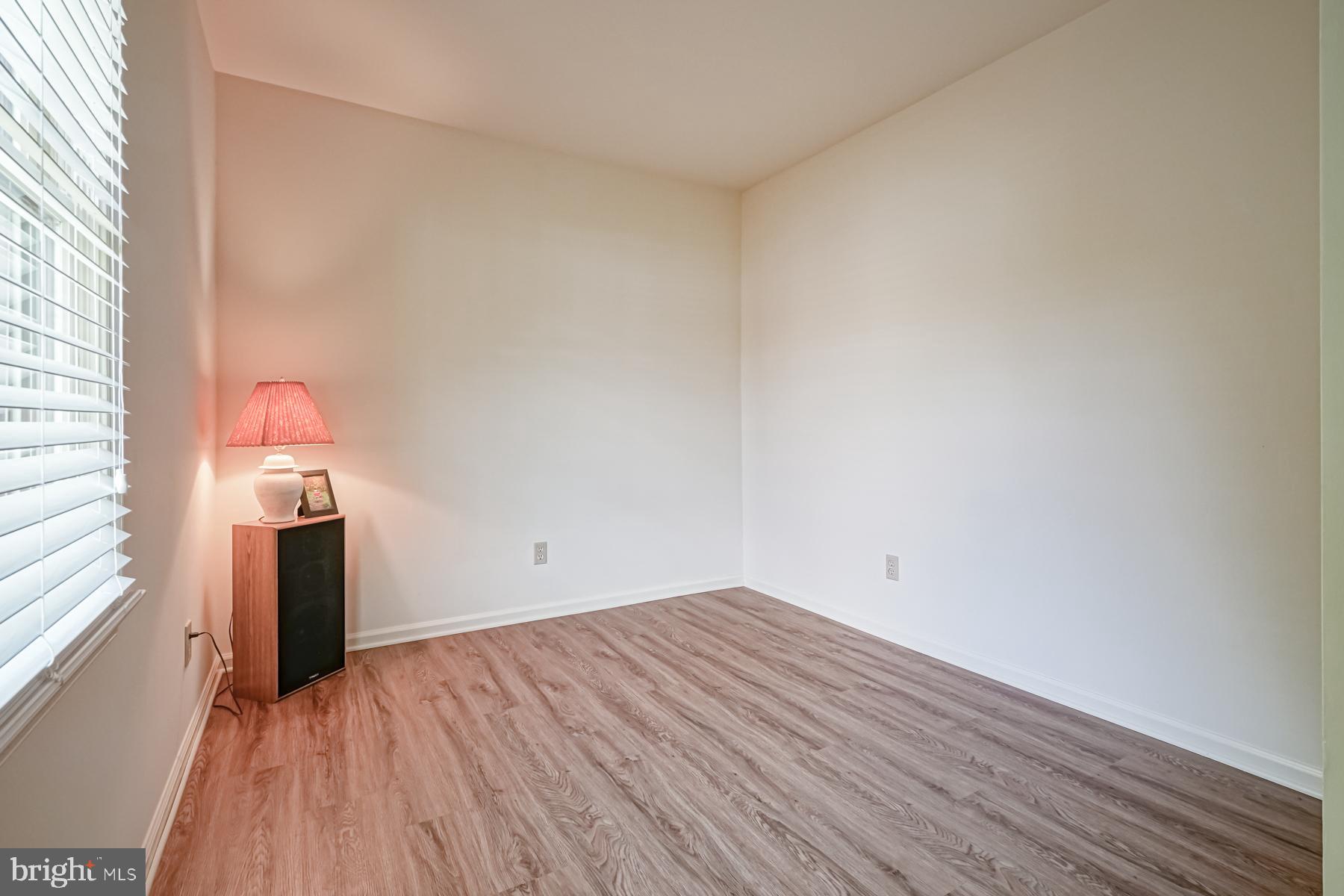 91 Rutgers Road Pennsville, NJ 08070 - Photo 21 of 41 Bedroom 3 - 10x11