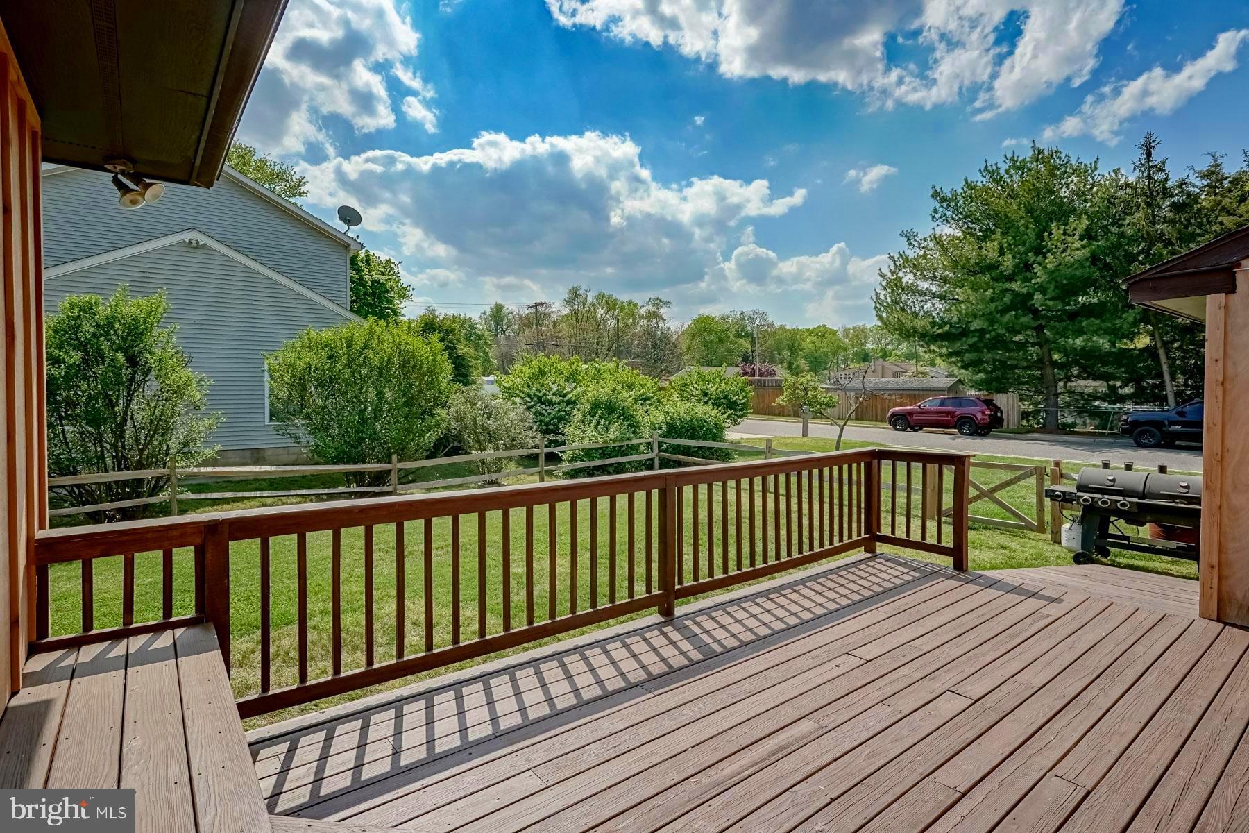 91 Rutgers Road Pennsville, NJ 08070 - Photo 22 of 41 Back deck overlooking the backyard