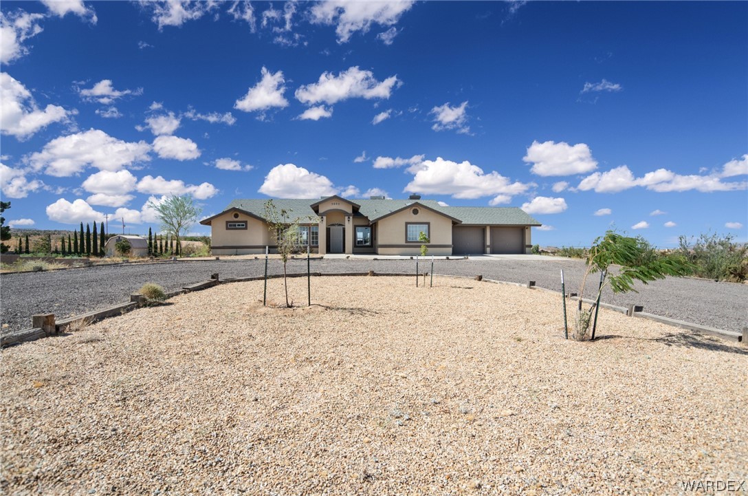 3605 Packsaddle Road Kingman, AZ 86401 - Photo 1 of 45 Gallery Image 1