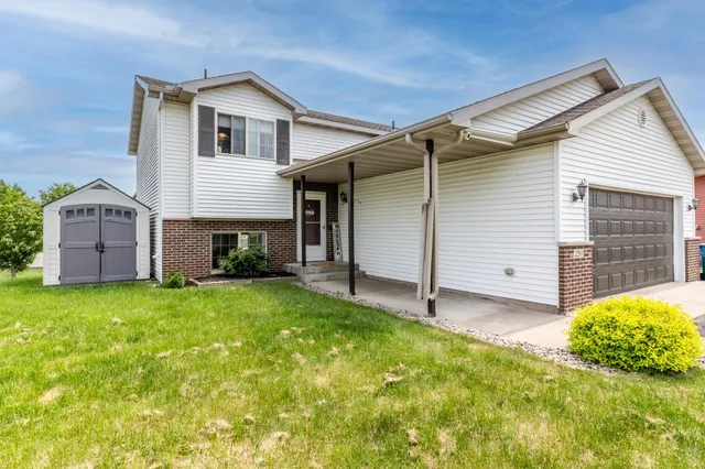 $275,000 | 250 18th Avenue Southeast, St. Joseph, MN 56374