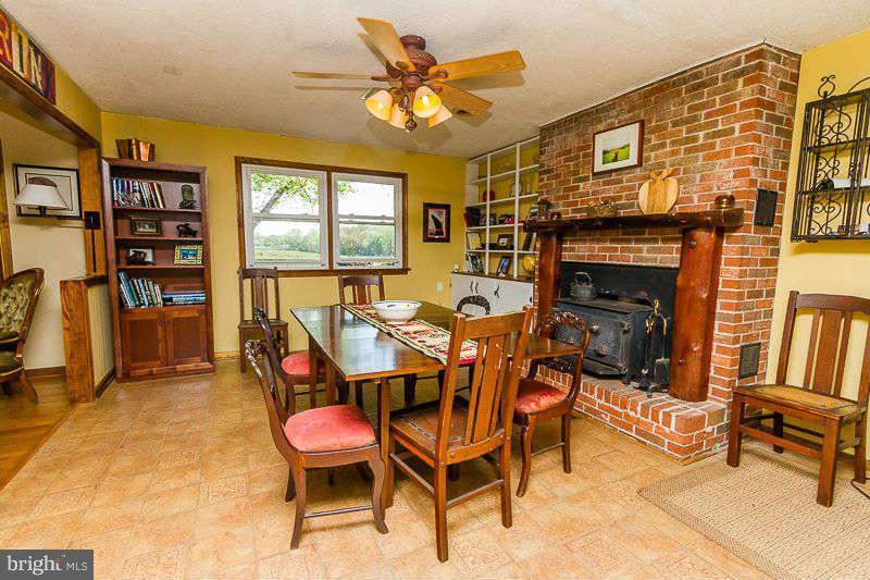 403 Cedar Hill Road Colonial Beach, VA 22443 - Photo 10 of 30 Dining Room