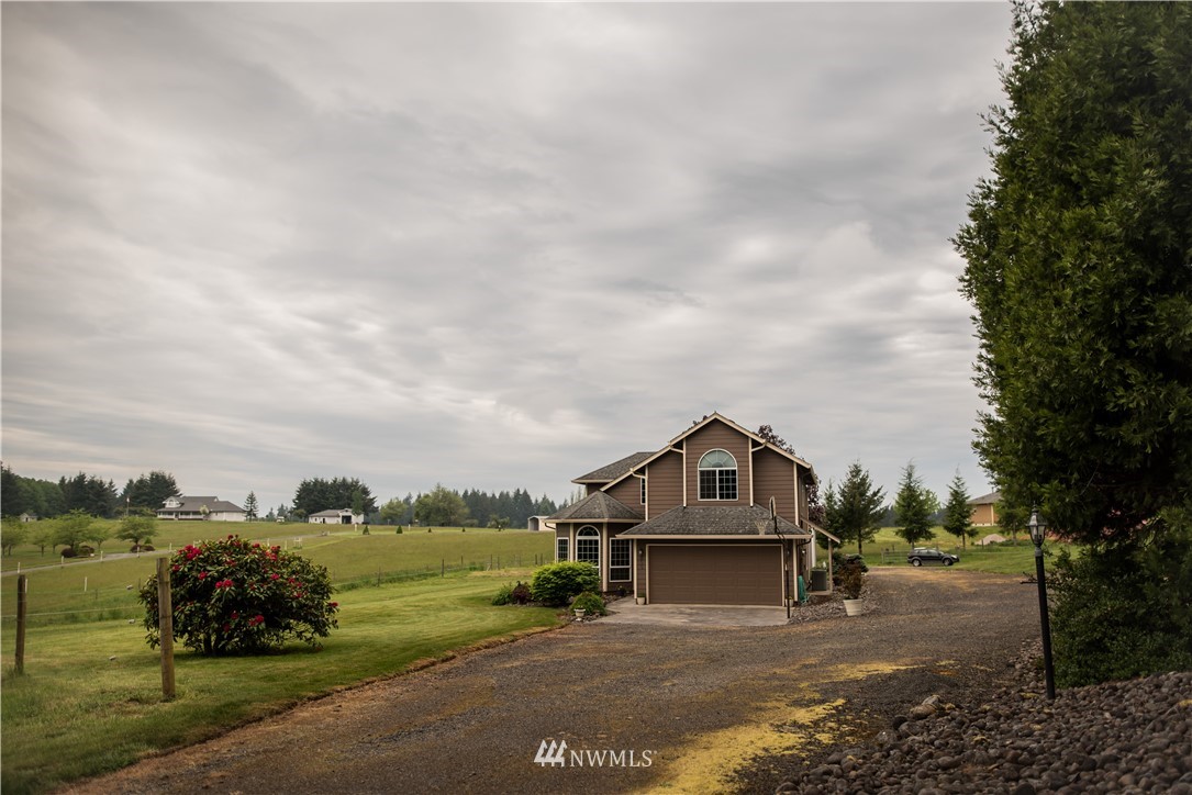 255 Grasseth Poston Road Longview, WA 98632 - Photo 3 of 36 Gallery Image 3