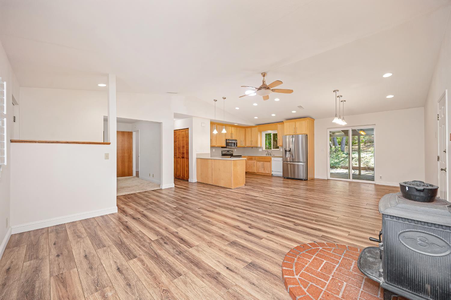 3370 Hacienda Road Cameron Park, CA 95682 - Photo 5 of 25