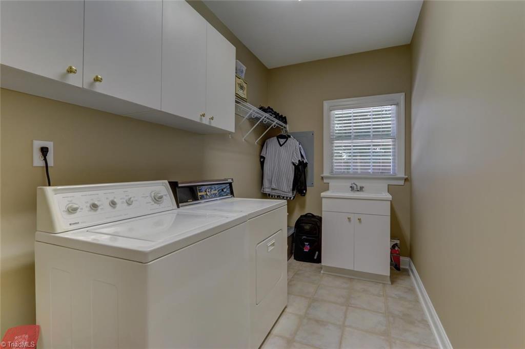 1687 Deer Run Court Oak Ridge, NC 27310 - Photo 14 of 30