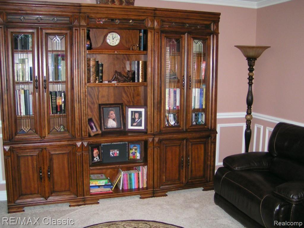 16301 Moore Park Road Macomb, MI 48044 - Photo 16 of 52 PICT0713.jpg