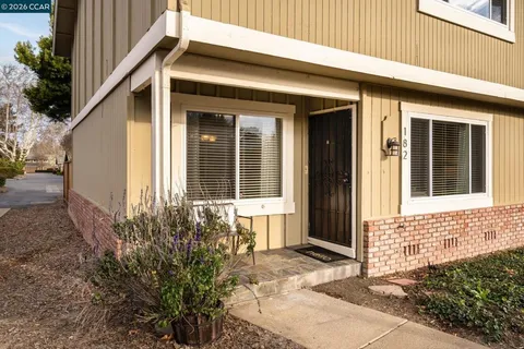 $998,000 | 182-182 Lawnview Circle, Danville, CA 94526