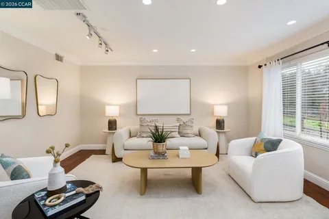 $998,000 | 182-182 Lawnview Circle, Danville, CA 94526