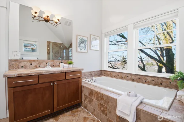 $949,000 | 3020 14th Avenue West, Unit B, Seattle, WA 98119