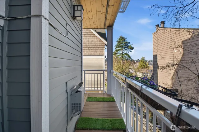 $949,000 | 3020 14th Avenue West, Unit B, Seattle, WA 98119