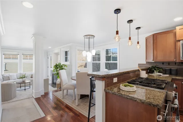 $949,000 | 3020 14th Avenue West, Unit B, Seattle, WA 98119