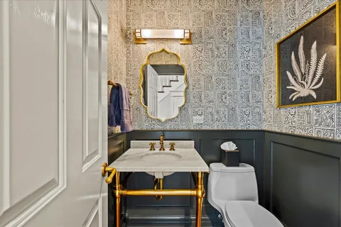 $2,295,000 | 626 Washington Avenue, Wilmette, IL 60091