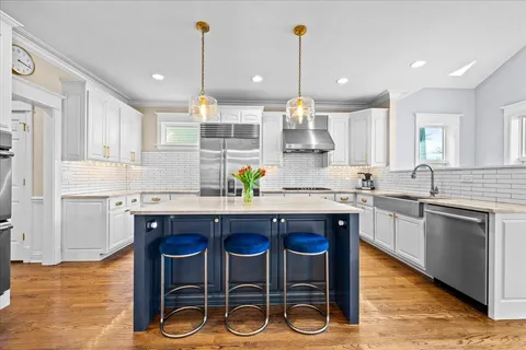 $2,295,000 | 626 Washington Avenue, Wilmette, IL 60091