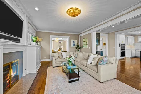 $2,295,000 | 626 Washington Avenue, Wilmette, IL 60091