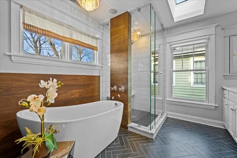 $2,295,000 | 626 Washington Avenue, Wilmette, IL 60091