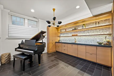 $2,295,000 | 626 Washington Avenue, Wilmette, IL 60091