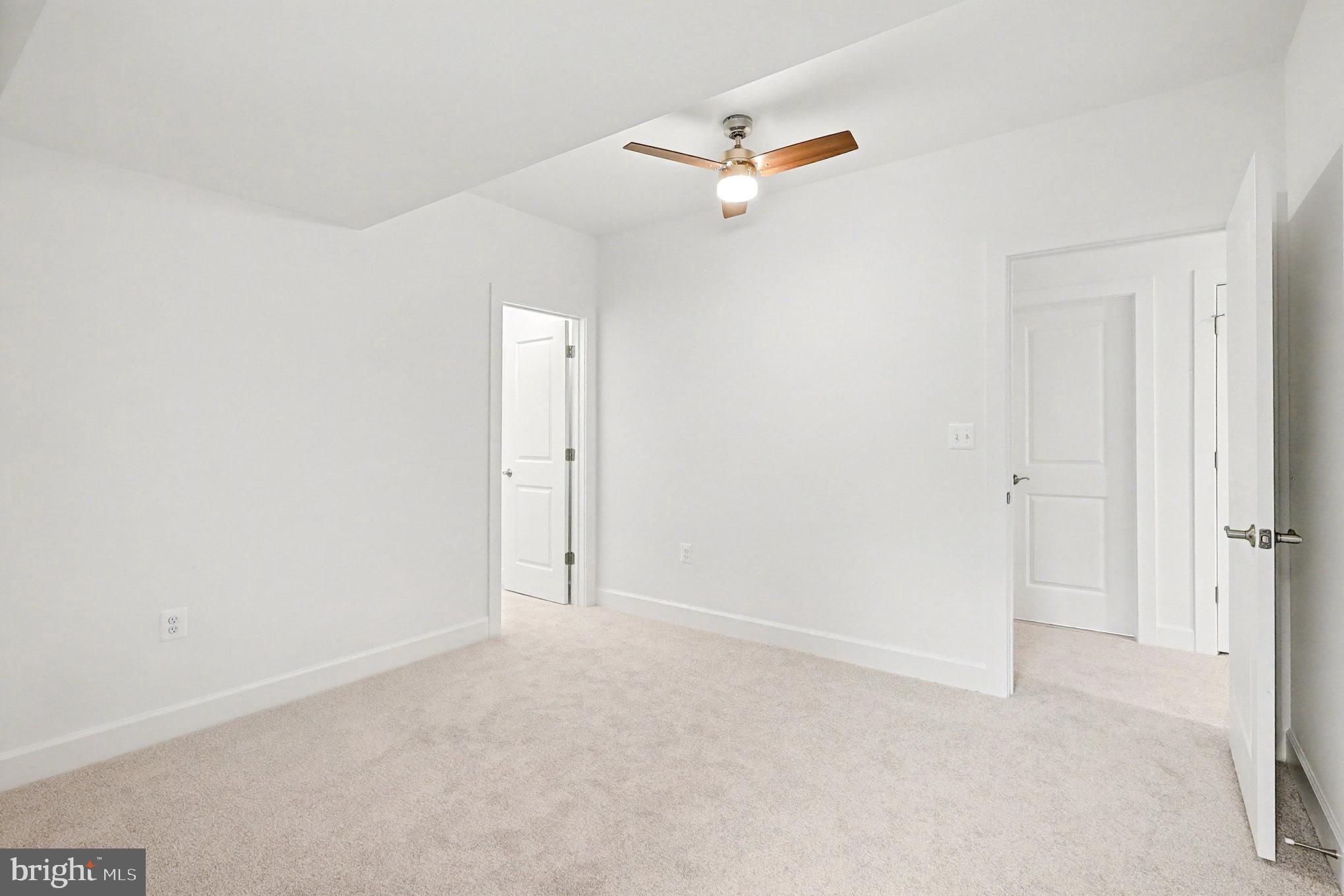 15641 Sunshine Ridge Lane Gainesville, VA 20155 - Photo 29 of 36 Gallery Image 29