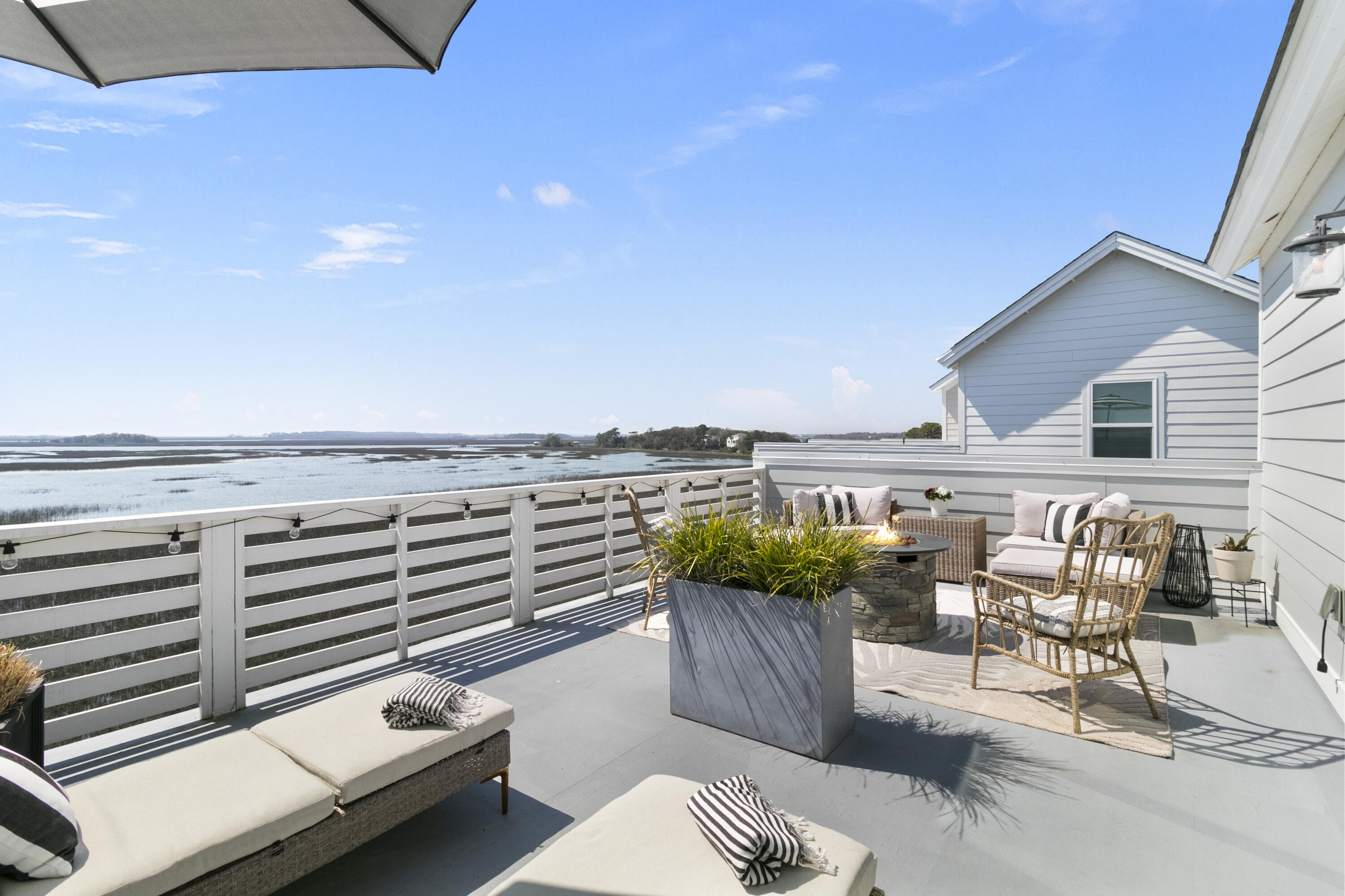 1109 Studdingsail Lane Charleston, SC 29412 - Photo 31 of 50 Coastal Breeze!