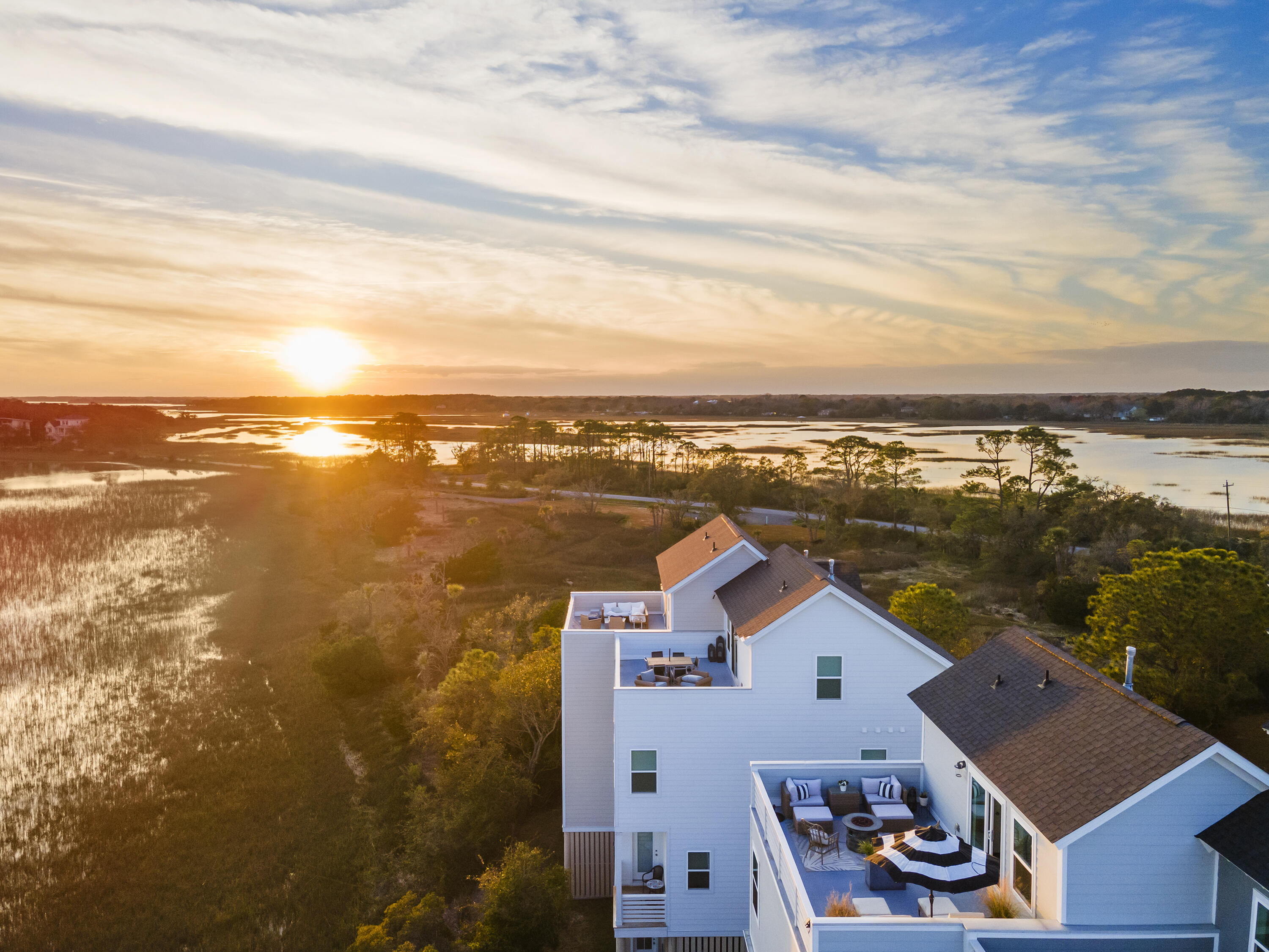 1109 Studdingsail Lane Charleston, SC 29412 - Photo 5 of 50 Coastal, Peaceful, Million Dollar Views!