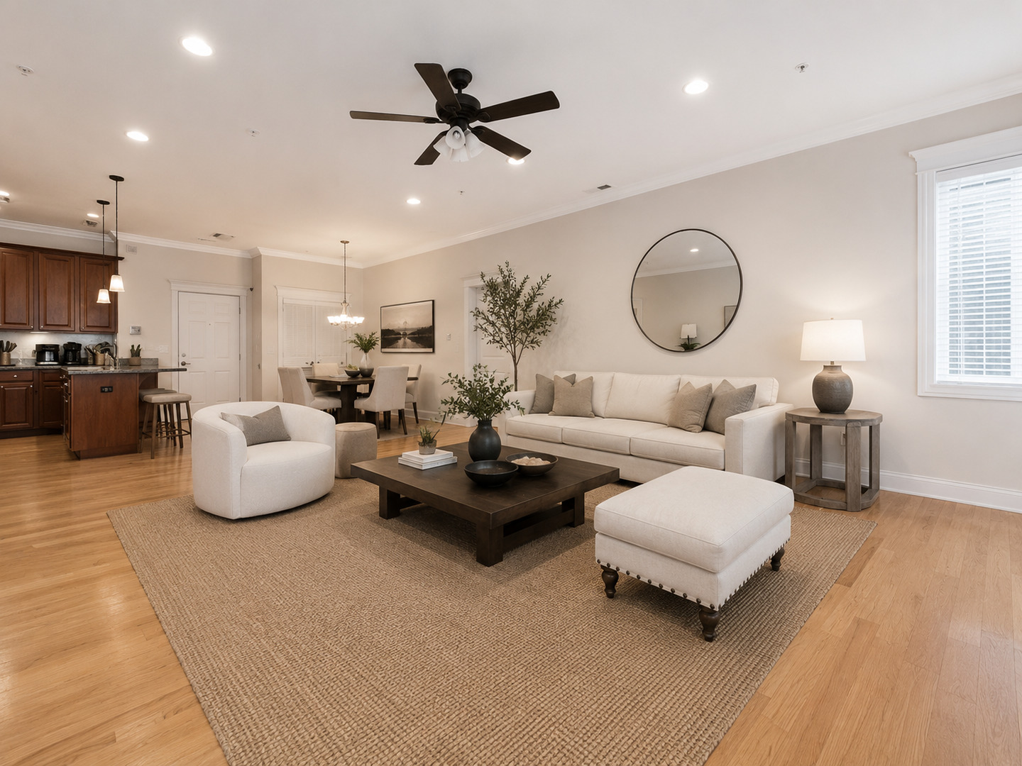 1453 West Irving Park Road, Unit 304 Chicago, IL 60613 - Photo 4 of 16