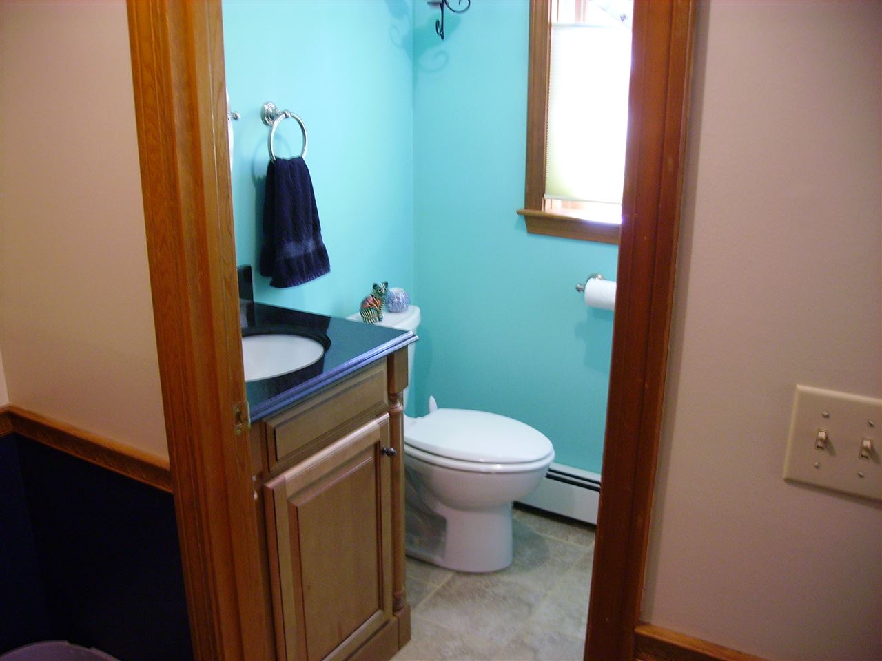 5 R Maurice Road Derry, NH 03038 - Photo 8 of 14