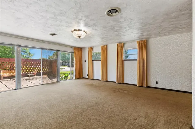 $227,500 | 5942 Warwick Court, New Orleans, LA 70131