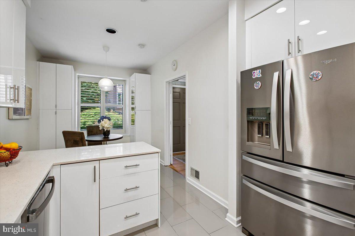 6113 Goldtree Way Bethesda, MD 20817 - Photo 23 of 78