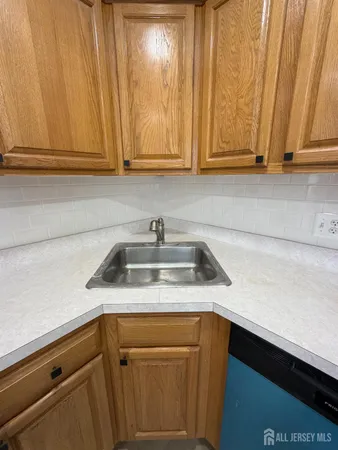 $2,850 | 32 Columbus Drive, Franklin Park, NJ 08823