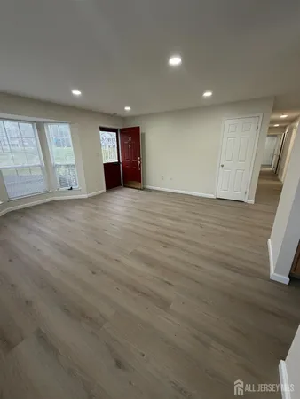 $2,850 | 32 Columbus Drive, Franklin Park, NJ 08823