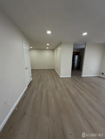 $2,850 | 32 Columbus Drive, Franklin Park, NJ 08823